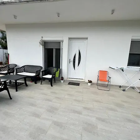 Vila Roas 2