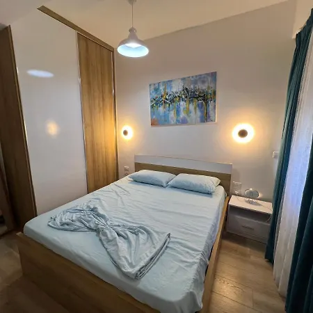 Vila Roas 2 Отель Ксамил